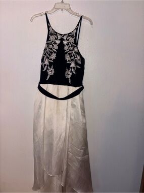 Cachet Black & White Embroidered Appliqué High-Low Dress